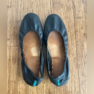 Tieks, black size 8. Previously worn, see pics.